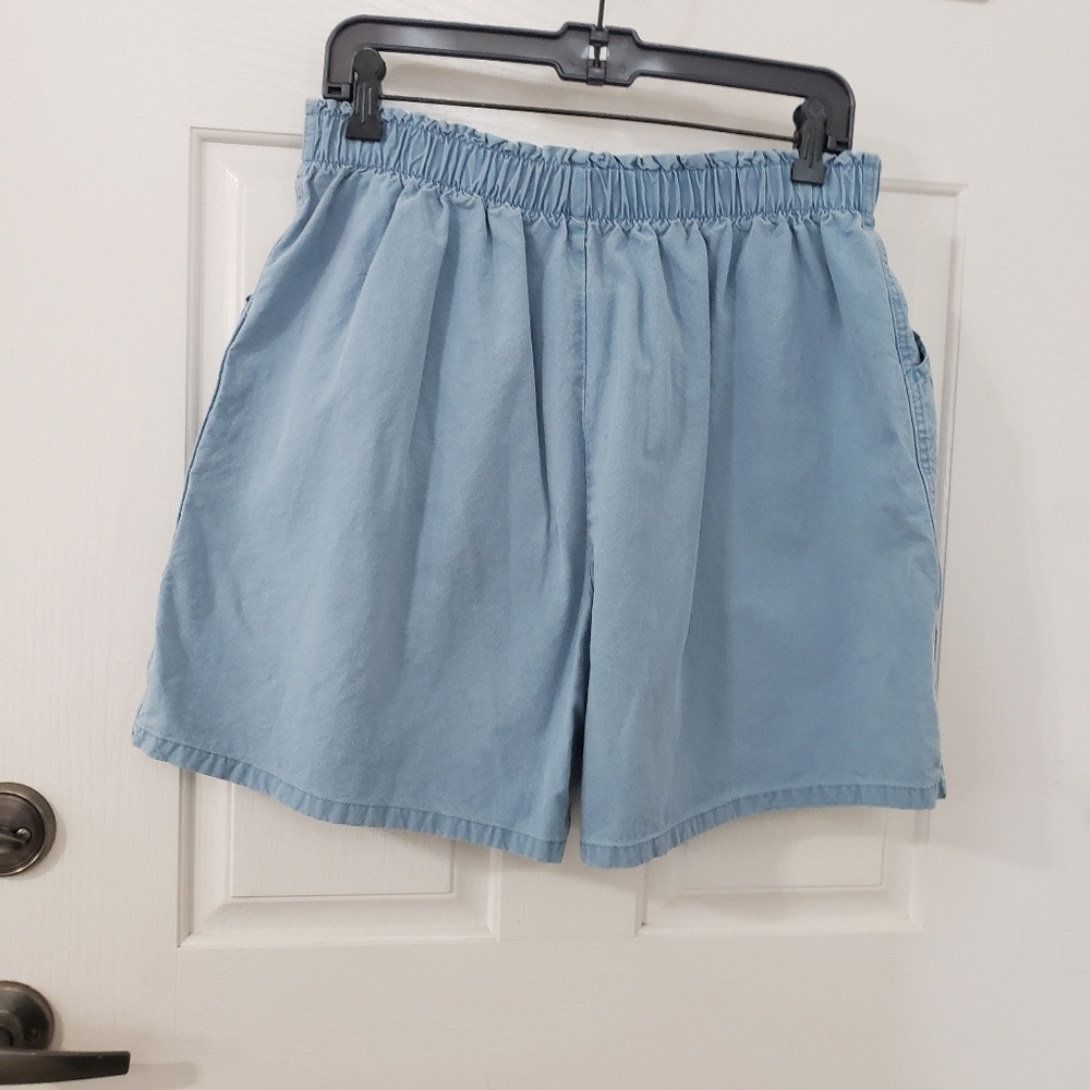 Vintage Cherokee Women's Shorts - Picture 3 of 6
